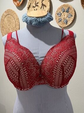 Cacique Red Lace Underwire Bra with Delicate Crochet Design